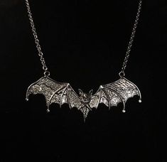 Glass Coffin, Theme Pics, Fashionista Outfits, Bat Jewelry, Bat Necklace, Grunge Jewelry, Edgy Jewelry, Goth Jewelry, Charm Chain