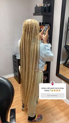 Black And Blonde Knotless Braids, Honey Blonde Box Braids, Honey Blonde Locs, Honey Blonde Knotless Braids, Honey Blonde Braids, Weave Braids, Big Box Braids Hairstyles, Colored Braids