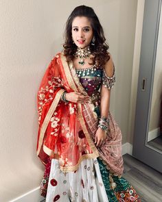 Gujarati Lengha, Lehenga Gujarati Style, Gujrati Wedding Lehenga, Gujrati Panetar Lehenga, Navratri Wedding Lehenga With Pallu, Wedding Outfits, Wedding Outfit, Saree, Quick Saves