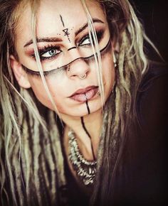 Viking Photoshoot, Vikings Costume Diy, Pagan Makeup, Viking Face Paint, Warrior Makeup, Viking Halloween Costume, Viking Makeup, Vikings Halloween, Facial Art