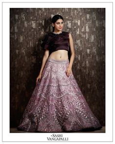 Bridal Outfits Indian, Party Dress Winter, Lehenga Traditional, Modern Lehenga, Dresses Lehenga, Lehenga Ideas, Choli Design, Indian Wedding Ideas, Traditional Festival