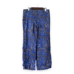 Loft Blue Floral Paisley Linen Pants Boho Nwot - New Without Tag Size 6 Petite - Blue And Tan Floral Paisley Print - Zipper Fly With Button Closure - 4 Welt Pockets - Linen Measurements (Measured Flat) Waist: 16” Rise: 8” Inseam: 28.5” Length: 35.5” Hippie 60s 70s Groovy Spring Relaxed Fit Bottoms With Paisley Print, Relaxed Fit Bottoms With Paisley Print For Spring, Wide Leg Bottoms With Paisley Print And Stretch, Stretch Wide Leg Bottoms With Paisley Print, Fitted Wide Leg Bottoms With Paisley Print, Blue Floral Print Bottoms For Workwear, Blue Paisley Print Casual Bottoms, Blue Floral Print Pants For Work, Fitted Blue Pants With Floral Print