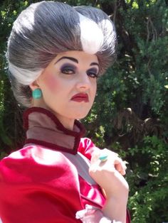 25 Villain Halloween Costumes – SeasonOverload Lady Tremaine Makeup, Lady Tremaine Costume, Mikado Hair, Cinderella Makeup, Wicked Stepmother, Cinderella Musical, Lady Tremaine