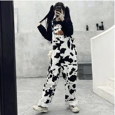 ✿ Material: Cotton ✿ Please refer to the measurement table included in the pictures to choose your correct size.✿ Kindly pay attention to the item s Plaid Overalls, Trousers Baggy, How To Have Style, Harajuku Girl, Overalls Casual, Jumpsuit Fitted, Harajuku Girls, Jumpsuit Casual, Baggy Pants