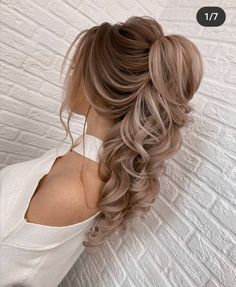 Prom Ponytail, Wedding Hair Up, Bridesmaid Hair Makeup, Long Hair Wedding Styles, Half Updo, Wedding Hair Inspiration, Hairstyles For Long Hair, Wedding Hairstyles For Long Hair, Braids For Short Hair