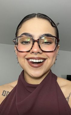 @ana.crisko 04.04.23 Drip Shoes, Oversized Glasses Frames, Chic Glasses, Big Glasses, Baddie Style, Work Makeup, Small Glasses