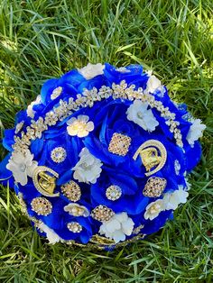 Pidelo en cualquier color y Combinacion tu mejor opcion para tu vestido con tematica deMexico Dream Board, Quince, Quinceanera, Bouquets, Royal Blue, Ships, Flowers