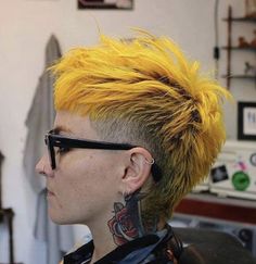 Punk Faux Hawk, Edgy Mullet Women Short, Short Punk Mullet, Short Haircuts Masc, Modern Mohawk For Women, Short Punk Haircuts For Women, Yellow Mullet, Short Deathhawk, Short Mohawk Fade