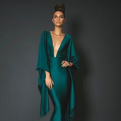 Plunging kimono gown with open back. Green Evening Gowns, Formal Dress Code, Kimono Gown, Art Deco Dress, Michael Costello, Sleeve Gown, Mob Dresses, Gowns With Sleeves, Fantasy Dress