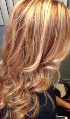 Blonde With Red Highlights, Strawberry Blonde Hair Color, Blonde Wavy Hair, Red To Blonde, Red Highlights, Strawberry Blonde Hair, Hair Color Highlights