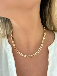 Layering Chains, Chunky Gold Necklace, Chunky Gold Necklaces, Thick Chain Necklace, Chain Necklace Gold, 18k Gold Necklace, Gold Link Chain, My Shopping List, Necklace Chunky