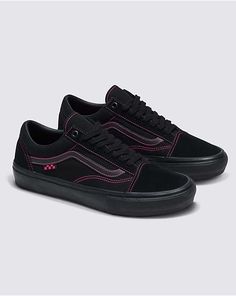 Skate Old Skool Neon Shoe Long Skate, Neon Shoes, Vans Store, Pink Vans, Jane Clothing, Vans Logo, Swag Shoes, Snowboard Boots, Clothing Essentials