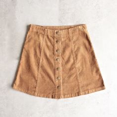 corduroy button up a line skirt - more colors Line Skirt, Cute Skirts, Petite Outfits, Spring Outfits Casual, Outfits Summer, Clothing Boutique, Online Shopping Clothes, Skirt Outfits, A Line Skirt