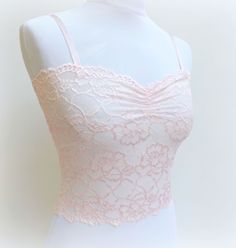 Chica Punk, Baby Pink Top, Floral Lace Tank Top, Lace Tube Top, Pink Lace Tops, Low Cut Dresses, Pink Lace Bralette, Floral Lace Tops, Lace Bandeau