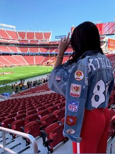 Football Game Outfit Nfl, Football Game Outfits, Cowboy Baby Clothes, Nfl Wives, Custom Jean Jacket, Football Wags, Diy Denim Jacket