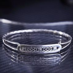 6.5", vintage sterling silver Irish Celtic knotted 925 hinged bangle, bracelet, stamped 925 Irish Celtic, Hinged Bangle, Vintage Sterling Silver, Cuff Bracelets, Jewelry Inspiration, Jewelry Bracelets, Bangles, Cuff, Bracelet