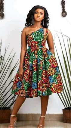 This is a purely hand made african print dress of high quality  this outfit is customised to fit you of any style. therefore please provide your own measurement so that a best fit outfit will be tailored for you. Chitenge Dresses, Chitenge Outfits, Sewing Styles, African Print Clothing, Short African Dresses, Dresses For Ladies, Best African Dresses, Afrikaanse Mode