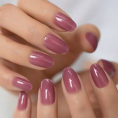 Acrylic Nail Oval, Nail Oval, Natural Fake Nails, Faded Nails, Color Tips, Gel Acrylic Nails, Manicure Tips