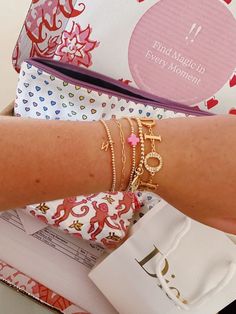 Gold Bracelets Stacked, Nail Jewelry, Jewelry Essentials, Jewelry Lookbook