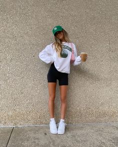 Surfergirl Style, Skandinavian Fashion, Looks Party, Cute Comfy Outfits, College Outfits