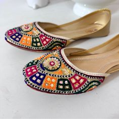 Pakistani Traditional Khussa Brand New Received As A Gift Fits Size 7-7.5 From Kids Pets N Smoke Free House Price Is Firm Festive Summer Slip-on Flats, Summer Festive Slip-on Flats, Multicolor Round Toe Flats For Party, Multicolor Party Flats, Closed Toe Flats For Festive Summer Occasions, Closed Toe Flats For Festive Summer Events, Closed Toe Flats For Summer Festivals, Multicolor Flat Shoes For Festive Occasions, Festive Slip-on Flats For Spring