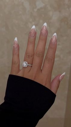 Elegant Almond Nails, Trendy Almond Nails, Oval Acrylic Nails, Nail Looks, Grunge Nails