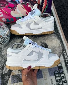 Affordable Sneakers, 00s Mode, Crocs Fashion, Basket Nike, Baskets Nike