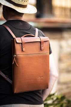 Mens Leather Satchel, Leather Laptop Bags, Daily Backpack, Custom Leather Belts, Handmade Leather Backpack, Leather Messenger Bag Men, Laptop Bag Men, Preppy Men, Leather Briefcase Men