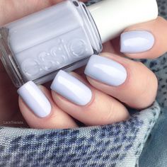 Winter is coming. Feel the coolness with a fresh lavender 'virgin snow' manicure from the essie 2015 collection. Ongles Gel Violet, Pale Nails, New Nail Colors, Hot Nail Designs, Nagellack Trends, Nail Color Trends, Nail Colors Winter, White Nail Polish, White Nail