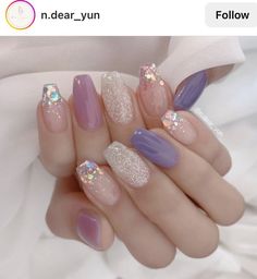 Mylar Nails, Neutral Nails Acrylic, Almond Acrylic Nails Designs, Pastel Nails Designs, Glittery Nails, Classy Nail Designs, Home 2023, Pretty Nail Designs, Nails Colors