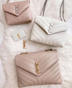 The Best First Chanel Bag? - Chase Amie Bags Style, Hot Bags, Latest Bags, Luxury Purses, Hermes Handbags, Outfit Look, Celine Bag, Chloe Bag