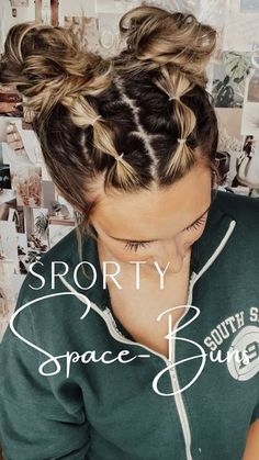 Pulled Back Hairstyles Medium Hair, Softball Short Hairstyles, Ball Field Hairstyles Mom, Bubble Braid Into Space Bun, Theme Park Hairstyles Medium Hair, Buns With Braids Hairstyles, Summer Hair For Curly Hair, Braided Buns With Curls, Quick Easy Summer Hairstyles