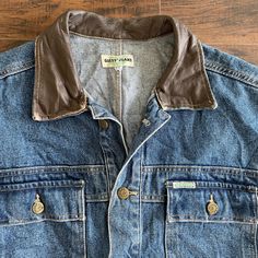 Questions? Leave A Comment Below! Coats Vintage, Classic Denim Jacket, Guess Jeans, Blue Brown, Vintage 90s, Mens Jackets, Denim Jacket, Color Blue, Jackets & Coats