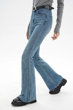 Redefine your denim days with our Skinny Denim Semi-Flare Jeans, a chic blend of vintage vibes and modern appeal.
These jeans feature a flattering high waist and a subtle flare that adds a dash of retro to any ensemble. Crafted from a comfortable mix of cotton, polyester, and spandex, the fabric offers enough stretch to hug your curves while providing long-lasting durability. The faded wash and classic blue hue make these jeans a timeless addition to your wardrobe.
Pair with a simple tee and sne