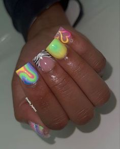 Nail Designs 2023 Spring, Short Rainbow Nails, Short Nail Designs 2023, Cute French Tips, Nail Art Design 2023, Acrylic Nail Set, Hard Nails, Diy Acrylic Nails, Drip Nails