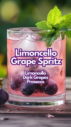 Limoncello Grape Spritz Grape Cocktails, Limoncello Cocktails, Prosecco Cocktails, Yummy Alcoholic Drinks, Mixed Drinks Alcohol, Refreshing Cocktail, Best Cocktail Recipes, Frozen Cocktails