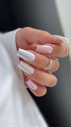 Discover 20+ Trendy Coffin Nails We Can't Get Enough Of This Year! Whether you love Girly Acrylic Nails or are looking for perfect Coffin Press On Nails, this collection has it all. From elegant Ballet Nails to bold Holiday Acrylic Nails, these designs will elevate your style. Try French Tip Acrylic Nails for a classic look or go for Gradient Nails to keep things fresh. If you prefer DIY, explore options with Acrylic Nail Tips and Nail Forms. Don't miss out on the latest trends in Manikur Kuk... Unghie Sfumate, Mirror Nails