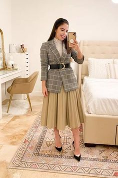 Skirts With Blazers Outfit, Winter Midi Skirt, Winter Midi Skirt Outfit, Midi Skirt Outfits Summer, Apostolic Outfit, Skirt Outfit Summer, Puffy Sleeve Top