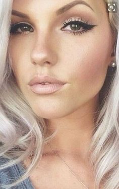 Wedding Makeup Ideas for Hazel Eyes Natural Makeup For Blondes, Spring Wedding Makeup, Wedding Makeup For Blue Eyes, Wedding Makeup Blue, Simple Wedding Makeup, Eyeshadow Colors