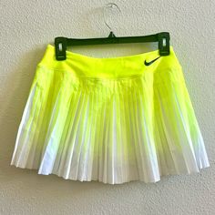 Nike Court Victory Tennis Skirt Rare Color! The Nikecourt Flex Victory Women's Tennis Skirt Is Designed For Full Range Of Movement To Help You Bend, Lunge And Dive Freely While Staying Covered. Size Small! But Would Fit A Medium! I Personally Think These Skirts Run A Tad Big. Features Spandex Built In Shorts Underneath Like The Rest Of The Nike Tennis Skirts. Nike Tennis Skirt, Nike Skirts, Pleated Tennis Skirt, Tennis Skirts, Nike Tennis, Nike Flex, Tennis Skirt, Bend, Yellow White