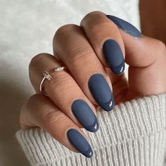 Monochromatic Nails, Navy Nails, 2023 Nail, Navy Blue Nails, Nail Color Trends, Fall Nail Trends, Nagel Tips, Smink Inspiration