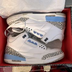 Jordan 3 unc, worn, mid condition, willing to negotiate prices Unc Jordans, Shoe Rotation, Jordan 3, Slides Shoes, Dream Shoes, Jordan 1, Air Jordan Sneaker, Sneakers Nike, Jordan