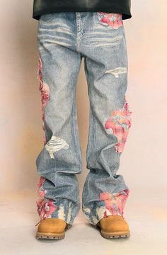 Designs For Jeans, Cool Denim Jeans, Streetwear Pants For Men, Painted Jeans Men, Custom Denim Pants, Outfit Pieces, Fashion Shop, Modern Streetwear, Jeans With Designs