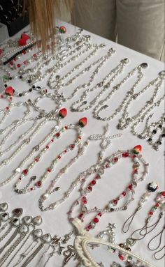 Jewelry Stall Display Ideas, Jewellery Market Display, Market Stall Display Ideas Jewelry, Jewellery Stall, Jewelry Display Booth, Market Stall Display, Jewelry Booth, Jewelry Market, Jewellery Exhibition