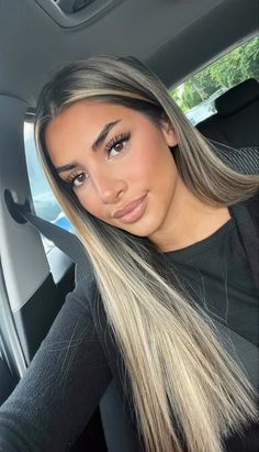 Dark To Balayage Hair, Blonde On Black Hair Balayage, Beige Balayage With Money Piece, Creamy Blonde Highlights On Dark Hair, Dark Roots Ashy Blonde Hair Balayage, Blonde Brown Underneath Hair, Going Back To Brown Hair From Blonde, Pramenovi Blondes, Dark Base With Blonde Highlights