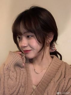 A Long Fringe Haircut, Asian Fringe Bangs, Hair Korean Bangs, Korean Fringe Bangs, Korean Bang, Korean Fringe, Bangs Asian, Korean Bangs Hairstyle, Korean Bangs