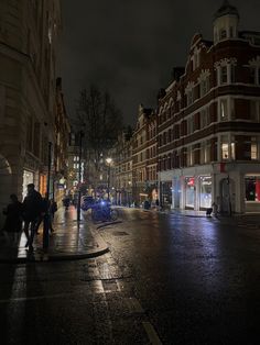 Building, london, late night walk, rainy night Rainy London Night, Anglo Gothic, Late Night Shopping, Rain Aesthetic, Walks In London, Night Walk, Solo Trip, Walking In The Rain