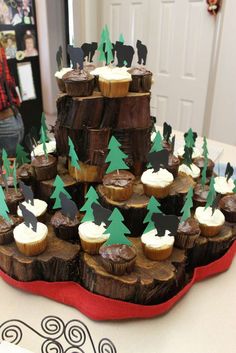 cupcakes are arranged in the shape of trees