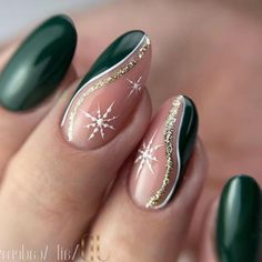 Christmas Nail Colors, Emerald Nails, Green Nail Designs, Holiday Nail, Xmas Nails, Green Nails, Holiday Nails, Trendy Nails