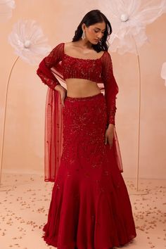 Red attached cancan lehenga with cutdana, bead, sequin embroidery in floral pattern. Paired with embroidered padded blouse and dupatta. - Aza Fashions Slim Lehenga, Fish Cut Lehenga Indian, Marwadi Lehenga, Red Indian Outfit, Fishtail Lehenga, Lehenga For Sangeet, Fish Cut, Fashionista Outfits, Cancan Lehenga